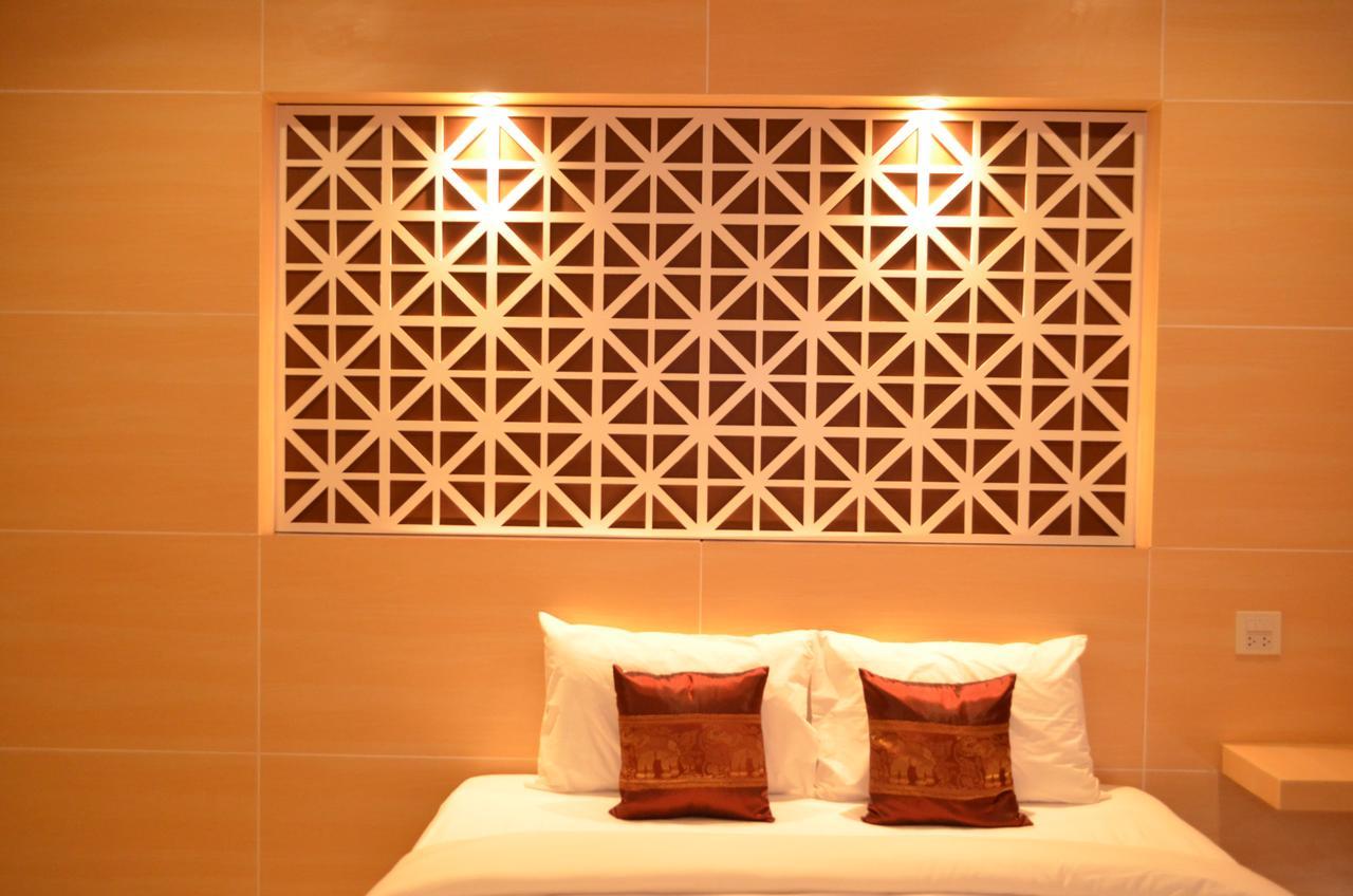 Thatluangview Hotel Vientiane Exteriör bild