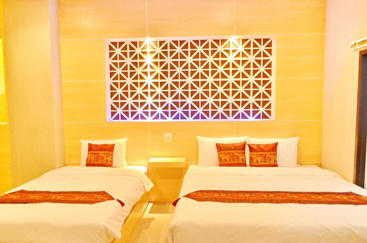 Thatluangview Hotel Vientiane Exteriör bild